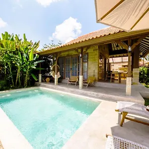 https://nyaman-villas-by-evdekimi.ubudhotelsnow.com